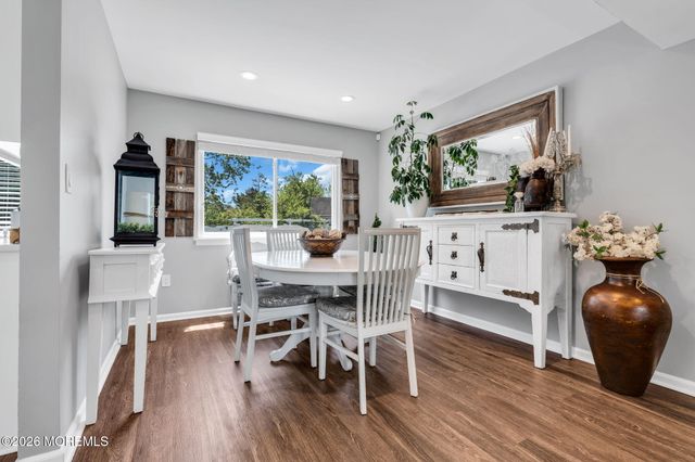 1083 Cavan Drive, Toms River, NJ 08753