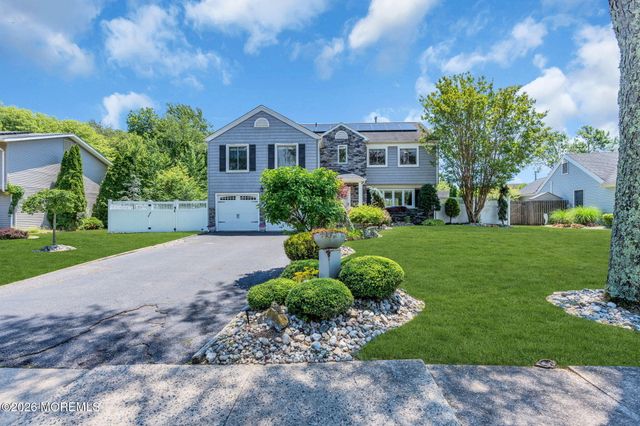 1083 Cavan Drive, Toms River, NJ 08753