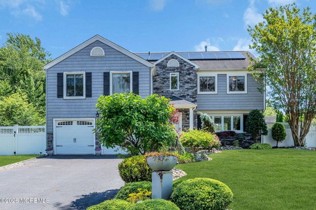 1083 Cavan Drive, Toms River, NJ 08753