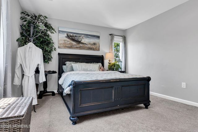 1083 Cavan Drive, Toms River, NJ 08753