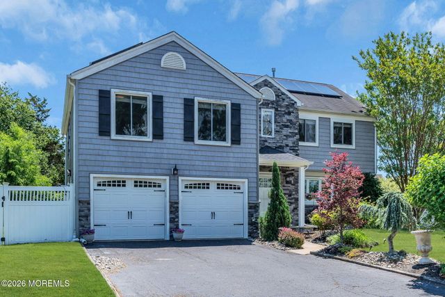 1083 Cavan Drive, Toms River, NJ 08753