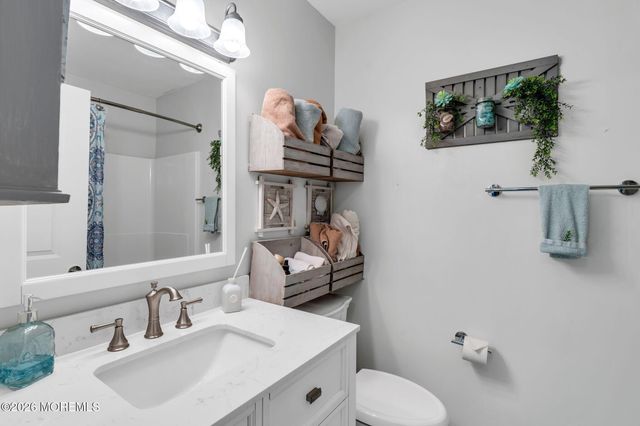 1083 Cavan Drive, Toms River, NJ 08753
