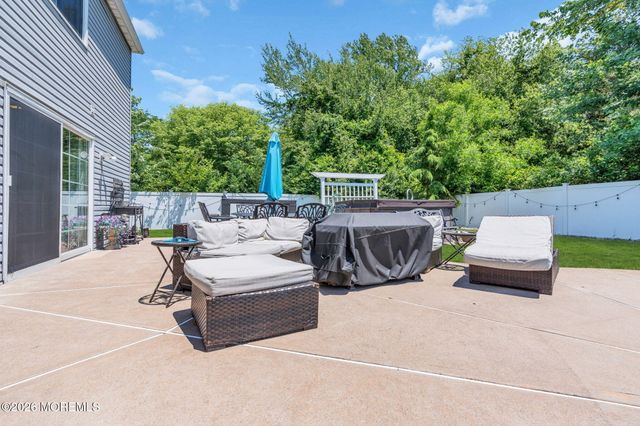 1083 Cavan Drive, Toms River, NJ 08753