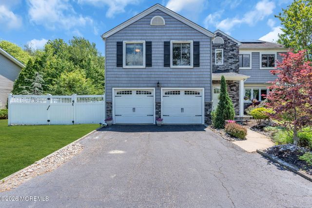 1083 Cavan Drive, Toms River, NJ 08753