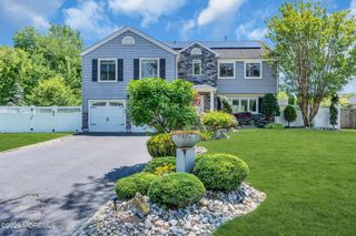 1083 Cavan Drive, Toms River, NJ 08753