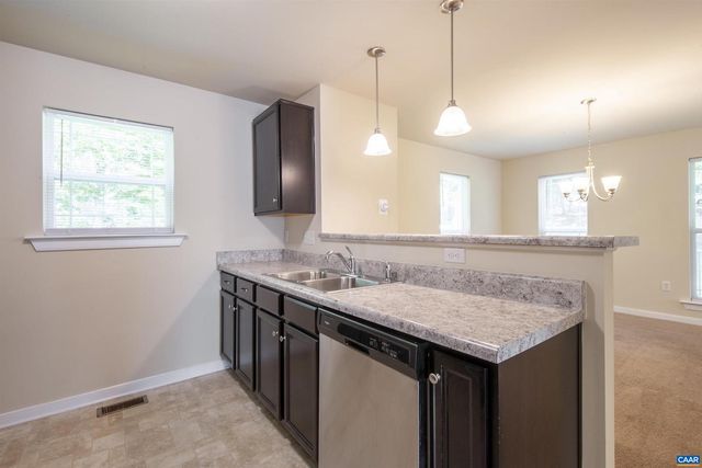 13 ZEPHYR RD, Palmyra, VA 22963