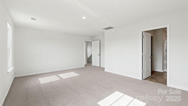 92 Queen Valley Way, Waynesville, NC 28786