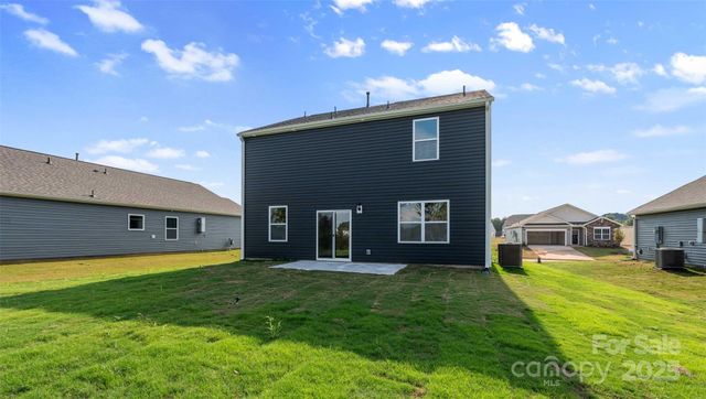 92 Queen Valley Way, Waynesville, NC 28786