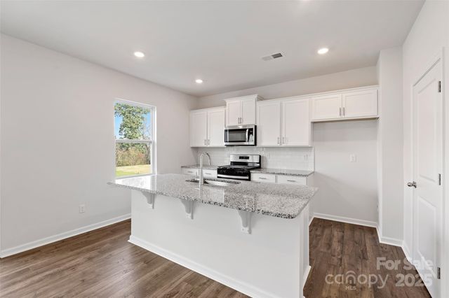 92 Queen Valley Way, Waynesville, NC 28786