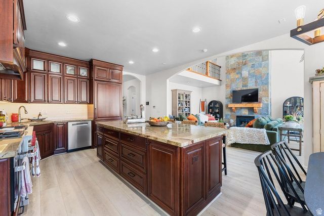 5362 EAGLES VIEW DR, Lehi, UT 84043