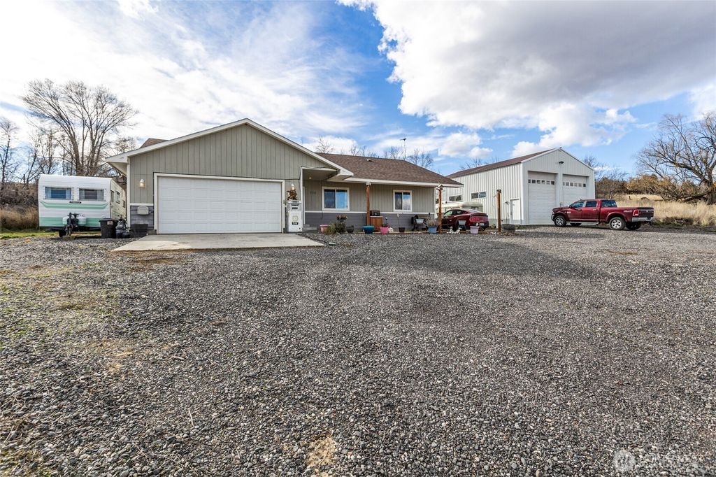 766 S Canyon Court, Othello, WA 99344