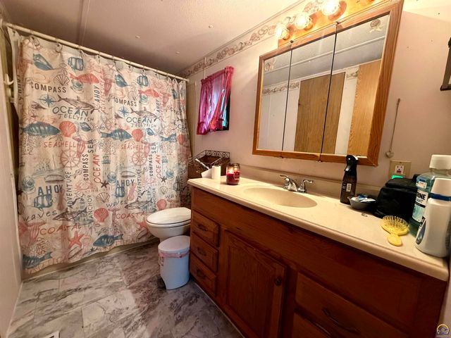 503 NE Gordon ST, Topeka, KS 66608