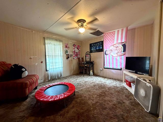 503 NE Gordon ST, Topeka, KS 66608