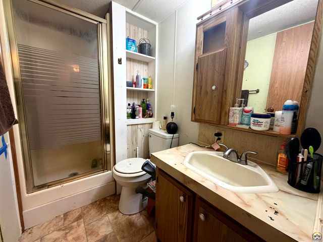503 NE Gordon ST, Topeka, KS 66608