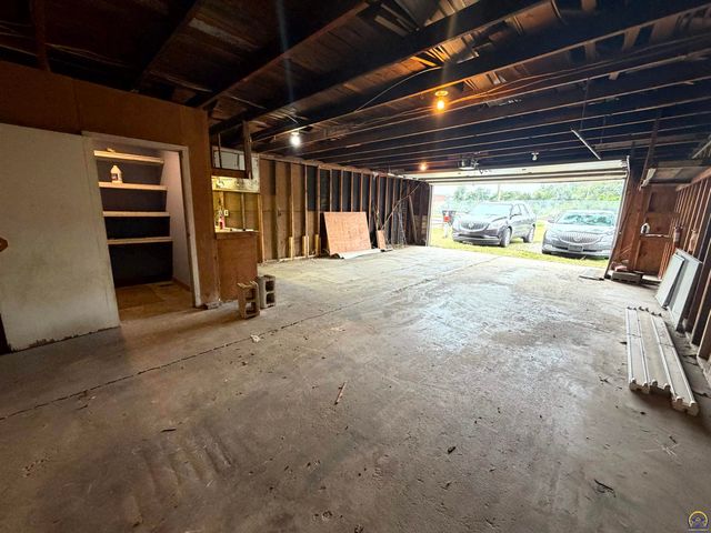503 NE Gordon ST, Topeka, KS 66608