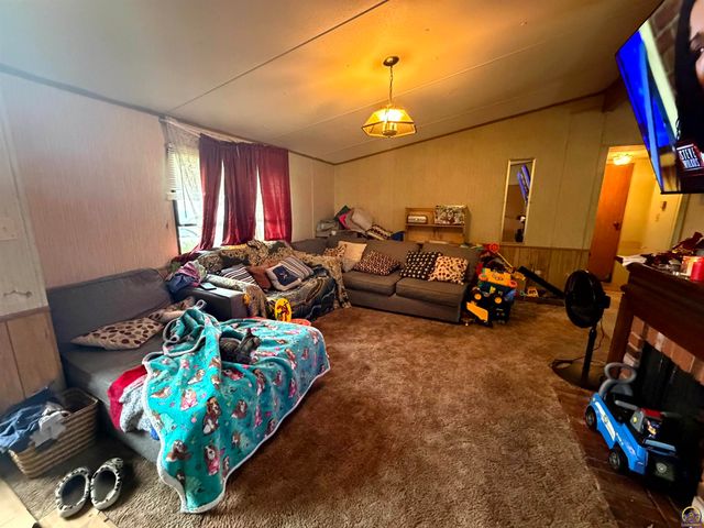 503 NE Gordon ST, Topeka, KS 66608