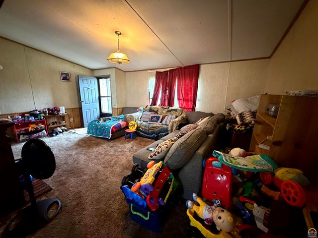 503 NE Gordon ST, Topeka, KS 66608