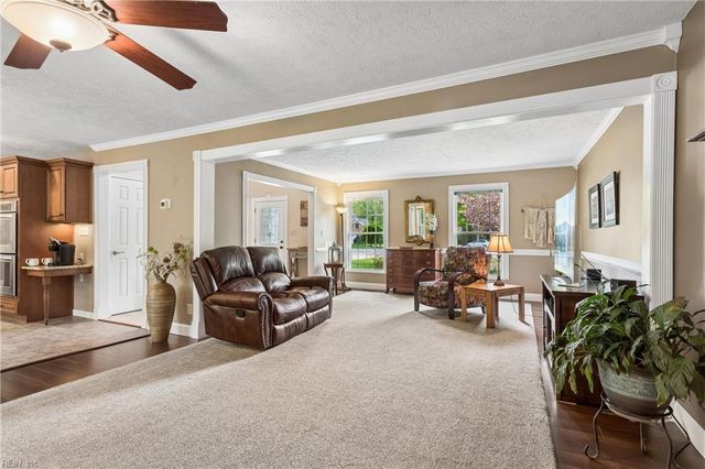 203 N Bowman TER, Yorktown, VA 23693