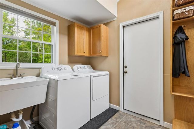 203 N Bowman TER, Yorktown, VA 23693