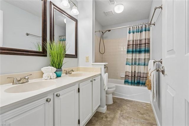 203 N Bowman TER, Yorktown, VA 23693