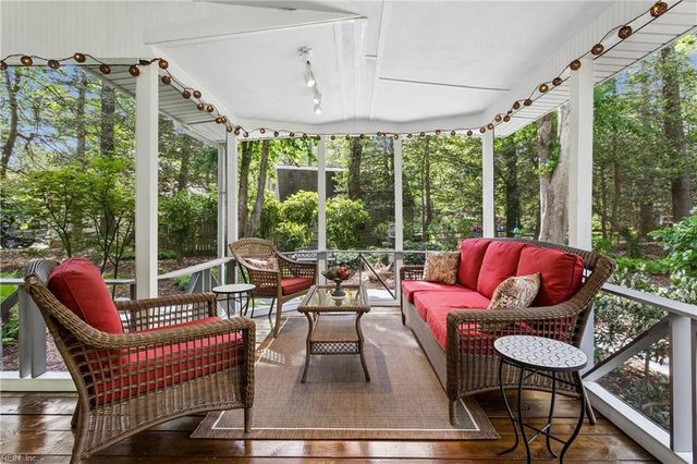 203 N Bowman TER, Yorktown, VA 23693