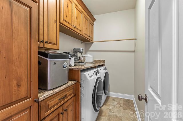 120 Harrison Point Court, Mooresville, NC 28117