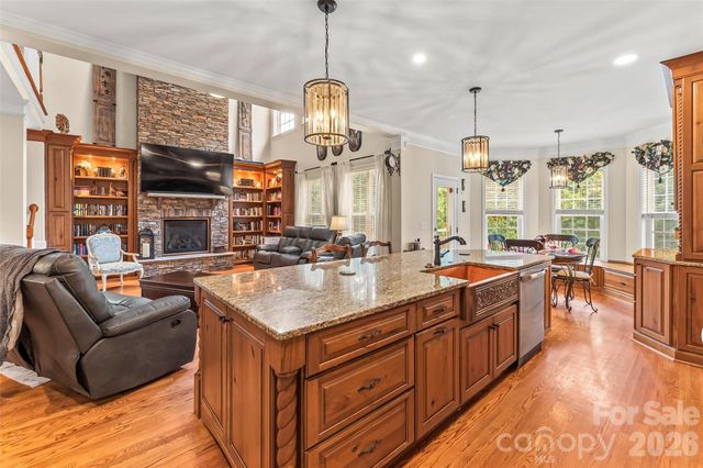 120 Harrison Point Court, Mooresville, NC 28117