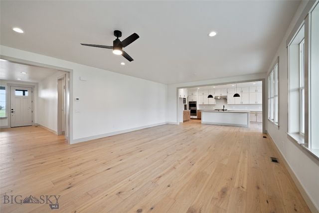 1606 Kit Carson Circle, Belgrade, MT 59714