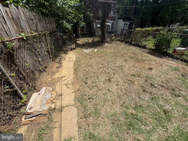 3321 BRIGHTON ST, Baltimore, MD 21216