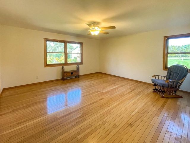 9506 296th AVENUE, Salem, WI 53168