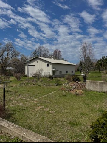 9506 296th AVENUE, Salem, WI 53168