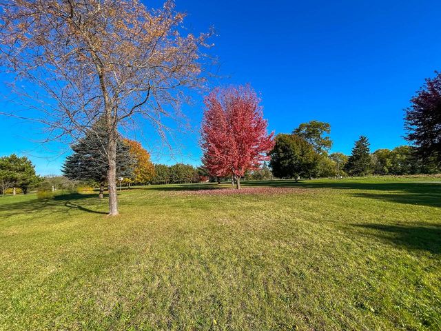 9506 296th AVENUE, Salem, WI 53168