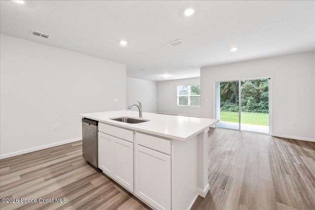 566 Rembrandt Street SE, Palm Bay, FL 32909