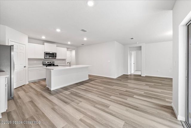 566 Rembrandt Street SE, Palm Bay, FL 32909