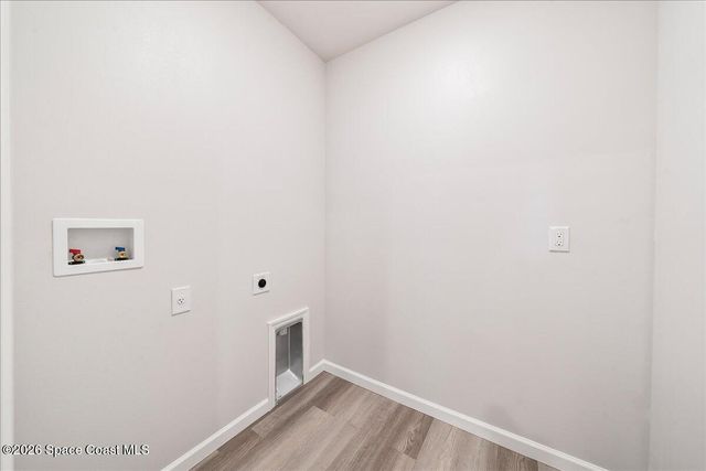 566 Rembrandt Street SE, Palm Bay, FL 32909