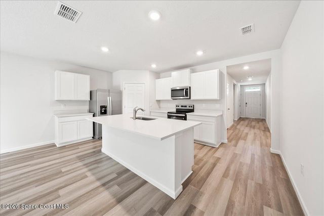 566 Rembrandt Street SE, Palm Bay, FL 32909