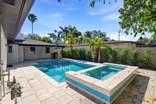 402 ERIE AVENUE, Tampa, FL 33606