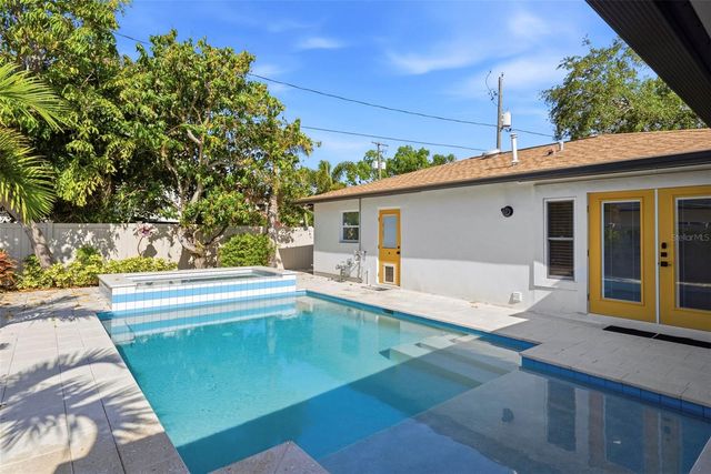 402 ERIE AVENUE, Tampa, FL 33606