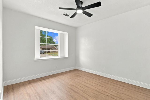 3931 Tiffany Drive, Houston, TX 77045
