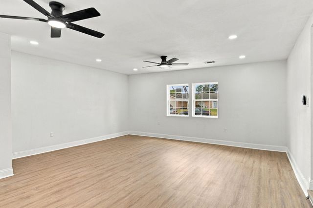 3931 Tiffany Drive, Houston, TX 77045
