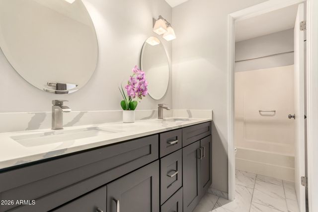 1833 W CITRUS Way, Phoenix, AZ 85015