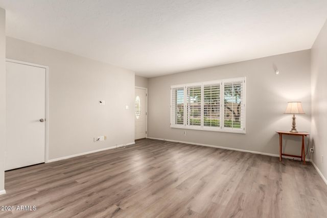 1833 W CITRUS Way, Phoenix, AZ 85015