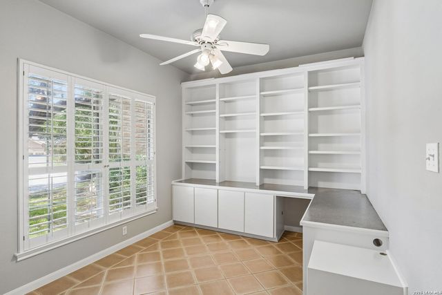 6542 Amber Oak, San Antonio, TX 78249