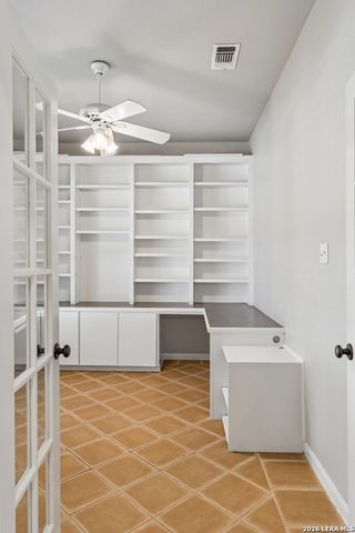 6542 Amber Oak, San Antonio, TX 78249
