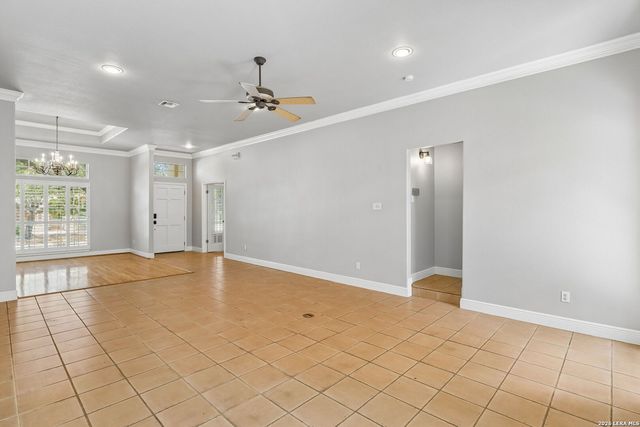 6542 Amber Oak, San Antonio, TX 78249