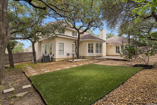 6542 Amber Oak, San Antonio, TX 78249