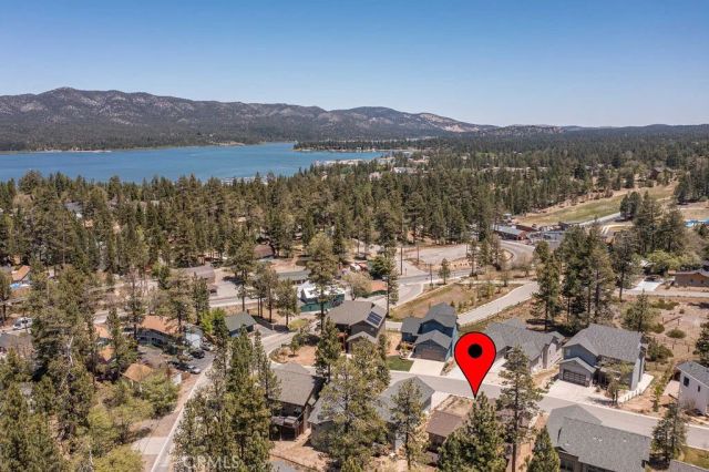 812 Pine Meadow Court, Big Bear Lake, CA 92315