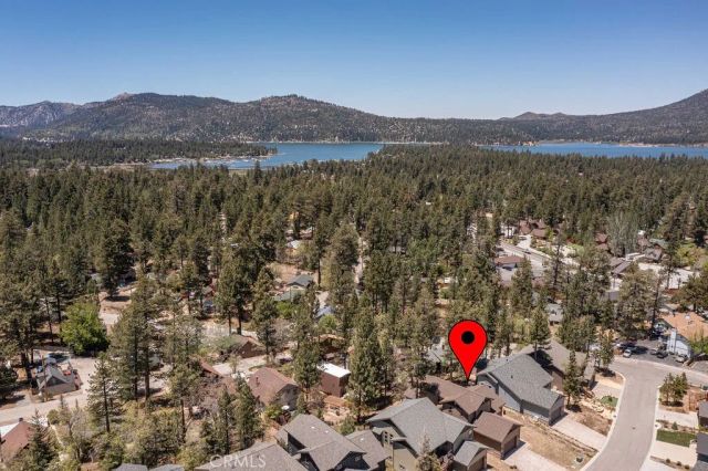 812 Pine Meadow Court, Big Bear Lake, CA 92315