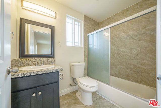 154 E 84th Place 154, Los Angeles, CA 90003