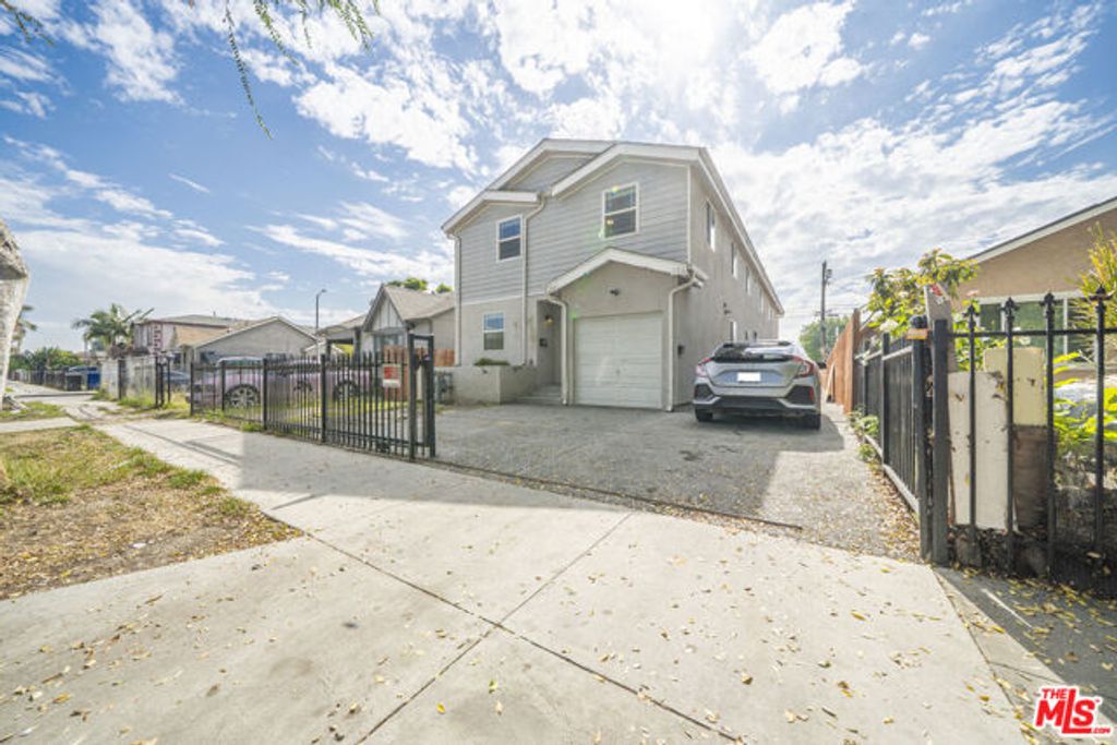 154 E 84th Place 154, Los Angeles, CA 90003